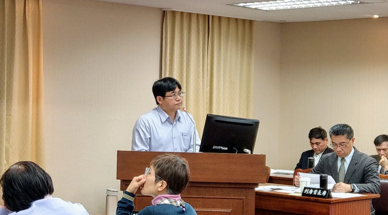大樓磁磚掉落意外頻傳 營建署將外牆列入公安申報範圍