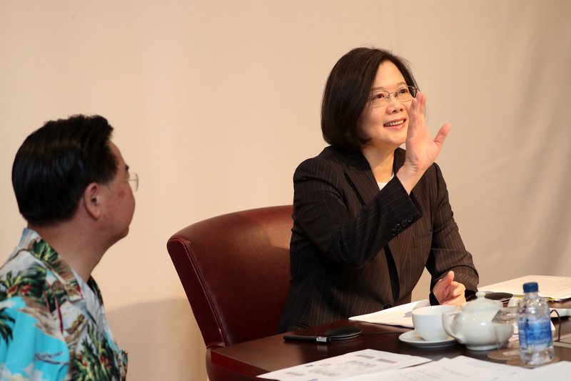 蔡總統看香港一國兩制 呼籲勿陷中國陷阱
