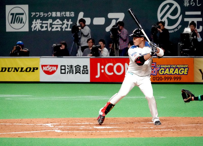 札幌滿場球迷前初亮相 王柏融4打數吞1K