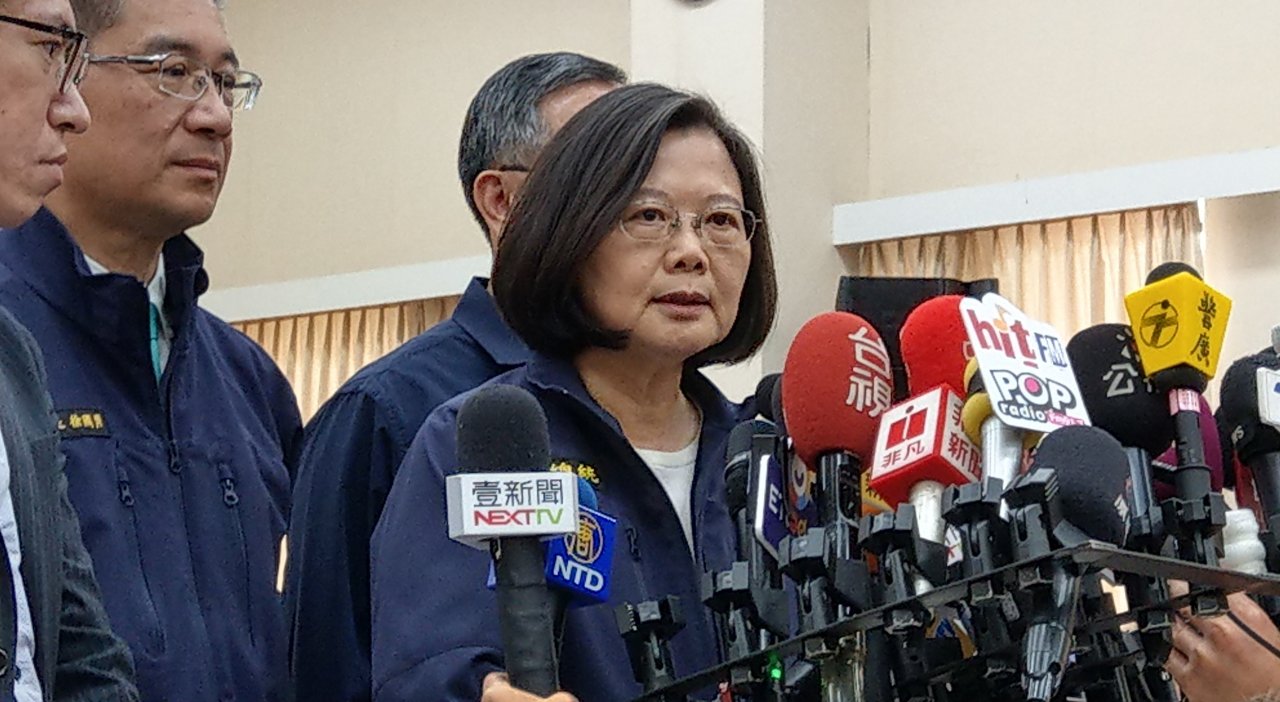 郭台銘參選 蔡總統：做總統不是問神或當神