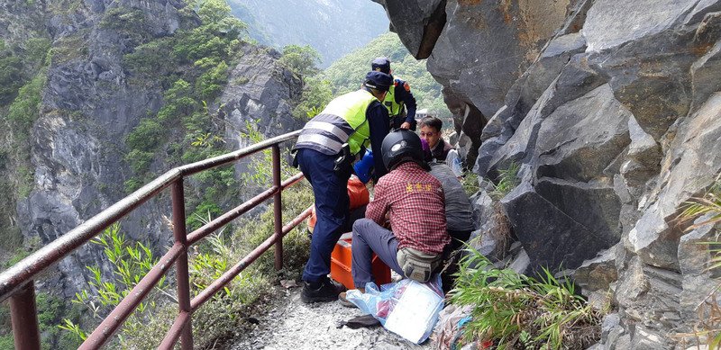 花蓮強震  中橫兩遊客受傷  北市一大樓傾斜