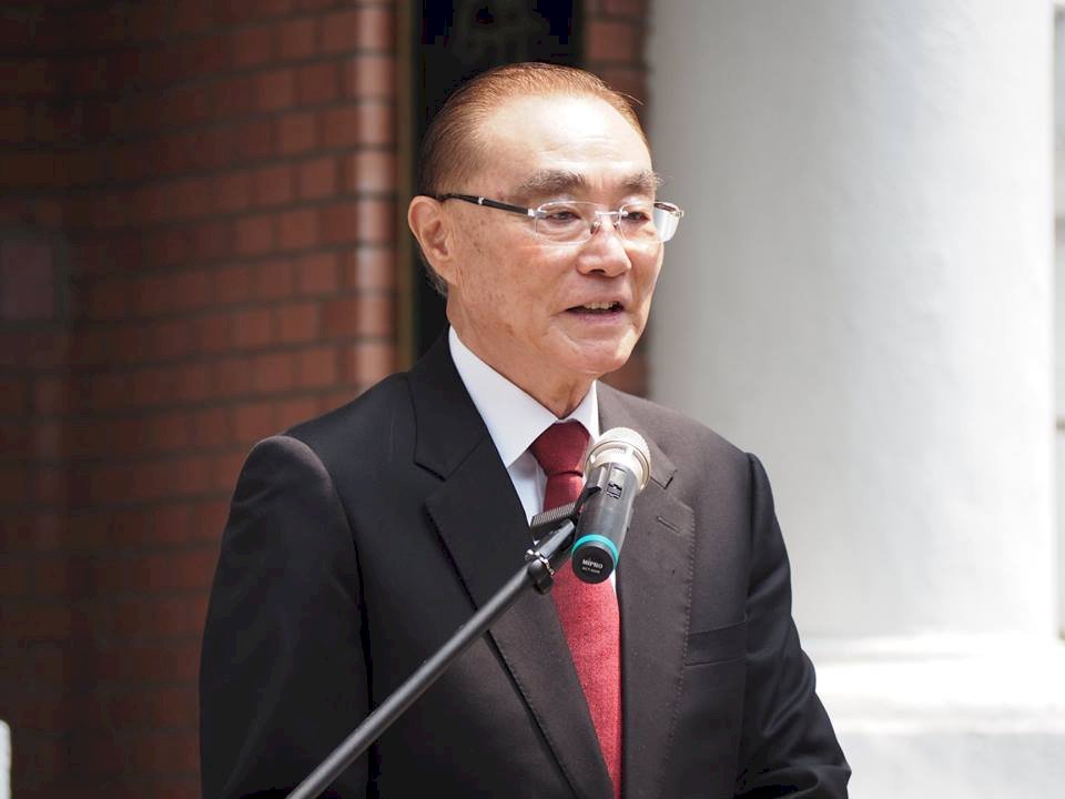 爭取恢復退役上校子女教育補助 馮世寬：升上校沒有罪