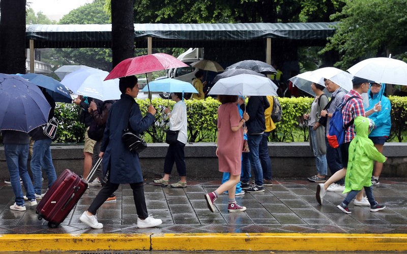 全台溼答答到周五 母親節假期西半部陸續見晴