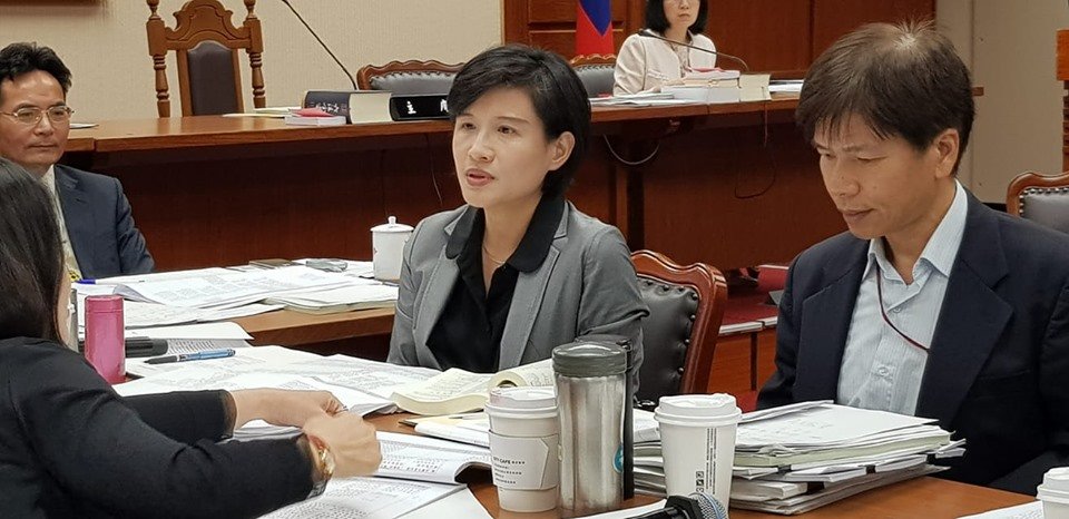 布拉格愛樂訪中演出遭取消 鄭麗君：歡迎來台