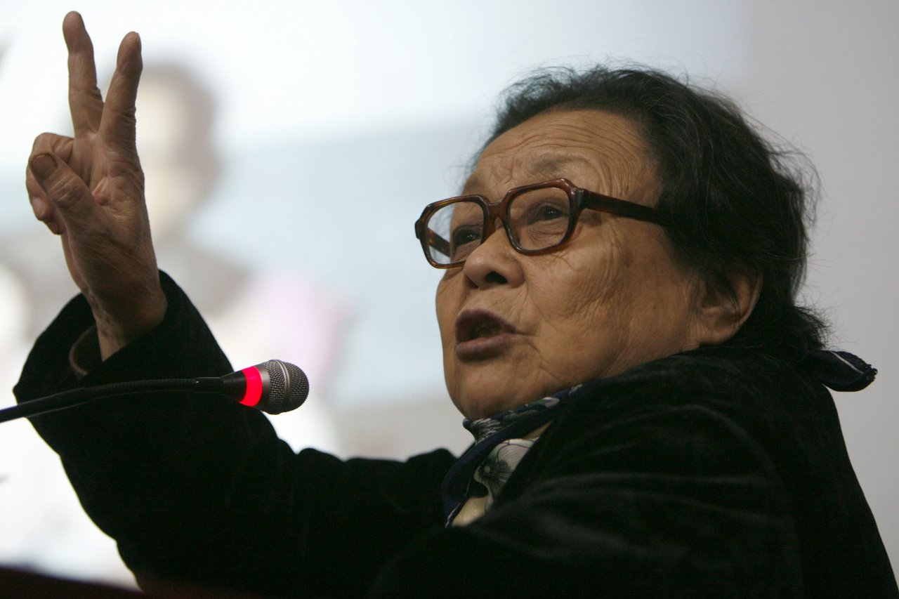 高耀潔在美去世 陸網友推崇「大醫」
