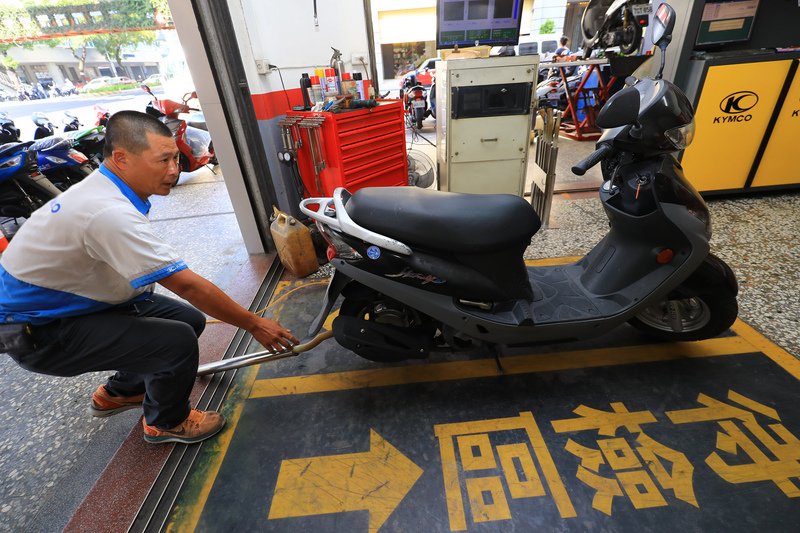 181萬輛機車未排氣定檢 逾期罰款最重註銷牌照