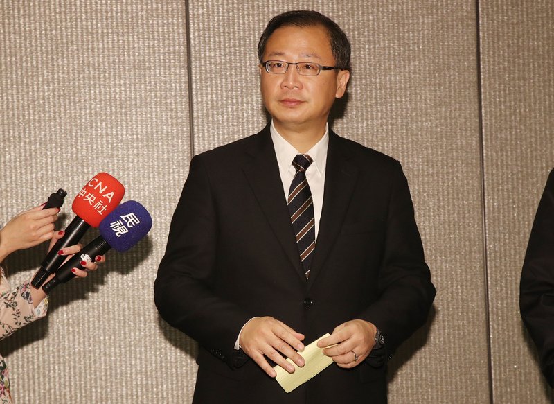 郭王問題難解 藍委：黨中央態度要更果決