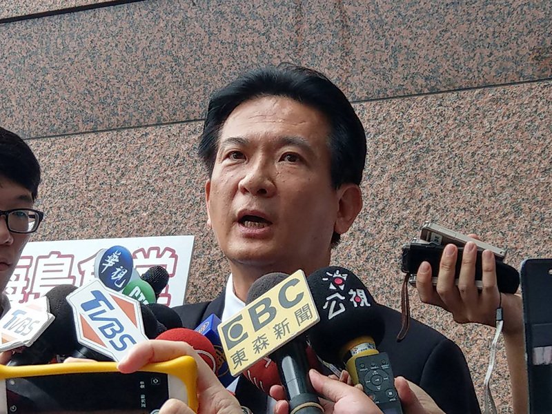 曾至部桃陪病 立院1職員1立委助理列居家隔離