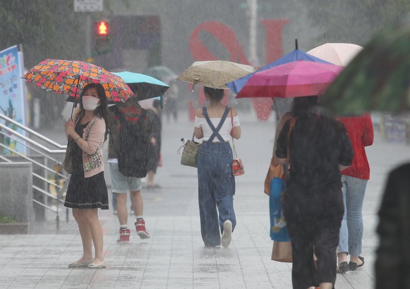 梅雨鋒面、西南氣流來襲 政院預先因應