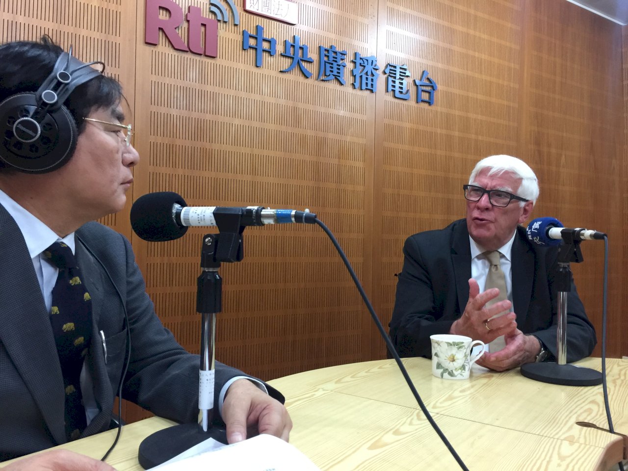 歐盟議員貝柏士談宗教自由的價值及中國對它的挑戰