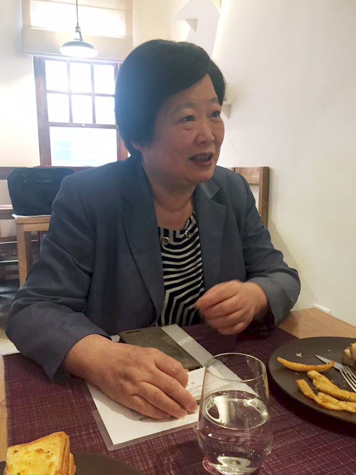 一例一休窒礙難行？ 再修法聲浪起