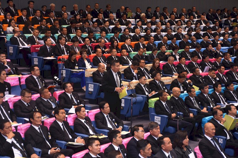 帕拉育vs他納通 泰國會今表決選出新總理