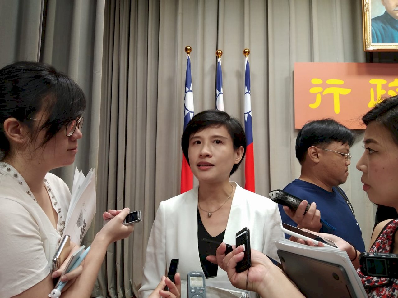 文策院擬6月底成立 鄭麗君：5年內形塑台灣文化品牌