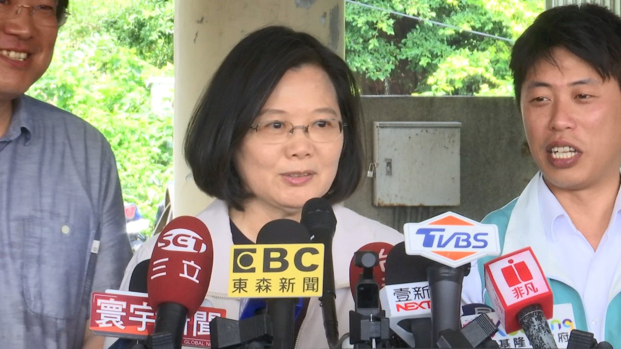 林志玲閃婚 總統笑說：台灣男生要自立自強