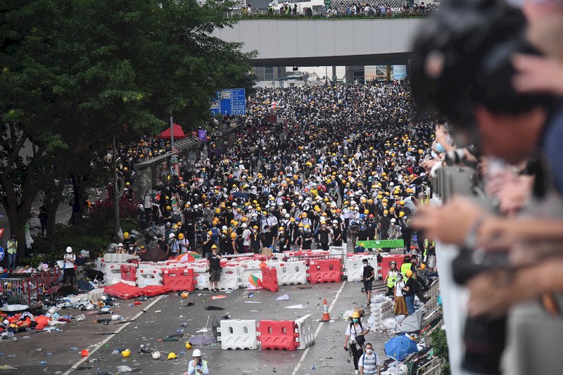 港府暫緩修訂逃犯條例 泛民拒接受