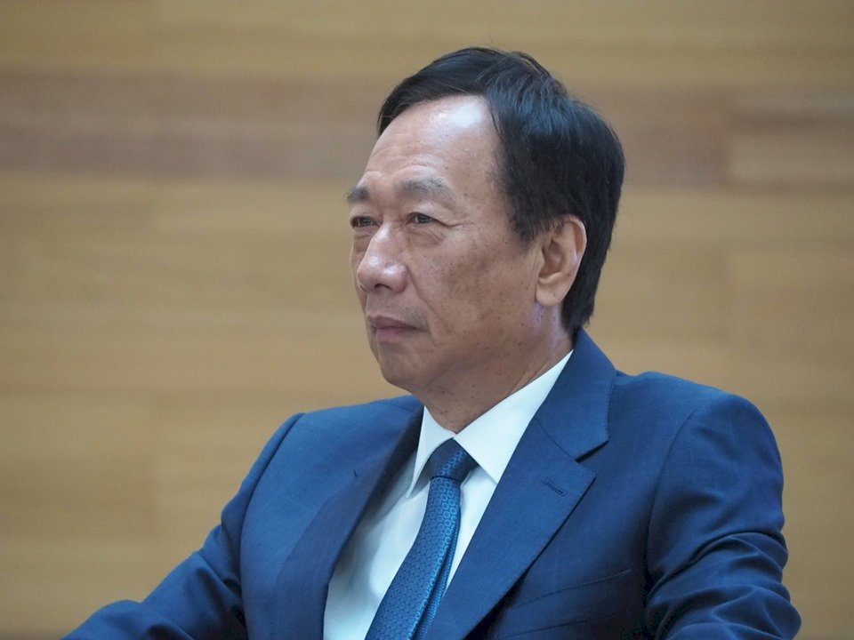 郭台銘酸半個經濟人 蔡總統：總統要全方位守護國家