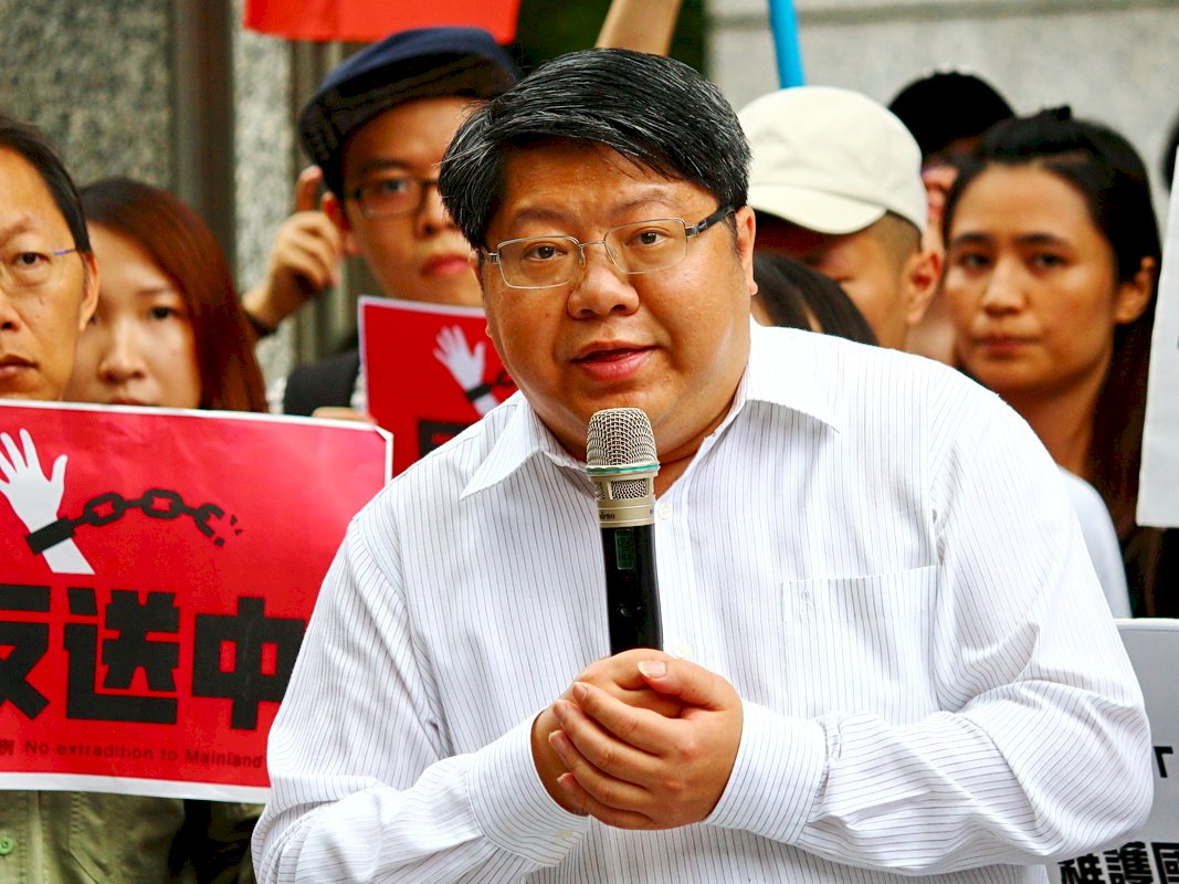 港府暫緩逃犯條例 賴中強：真正危機未解除