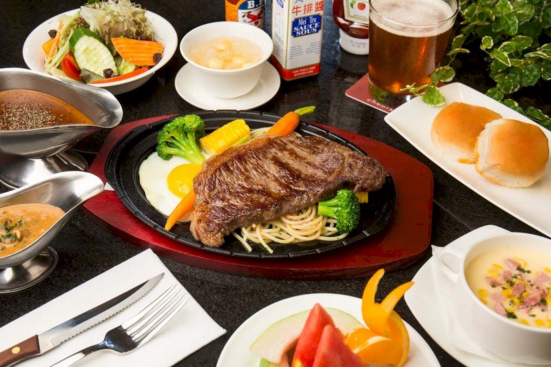 庶民美食拚觀光 珍奶芒果冰挺進飯店