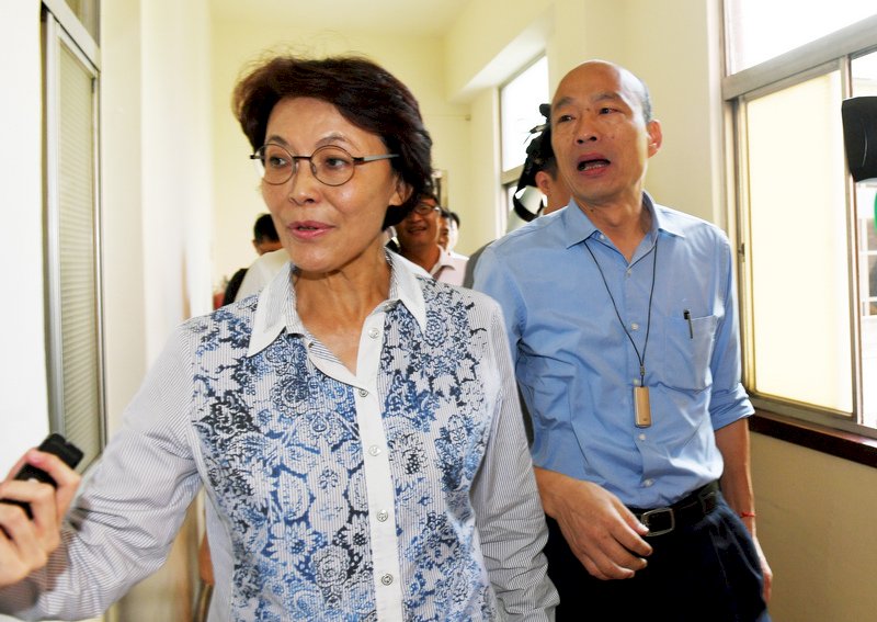 韓國瑜突訪立院 被問反送中低調：謝謝大家