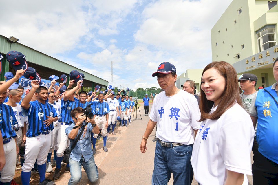 行政院會影片風波 郭台銘：韓國瑜受委屈