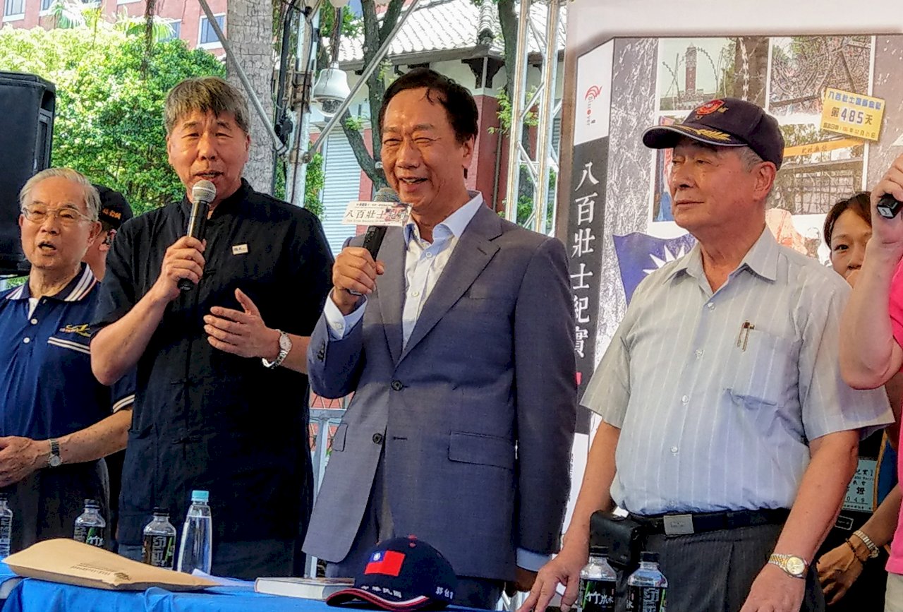 與韓國瑜爭軍公教選票 郭台銘：我會賺錢