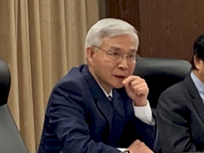 楊金龍坦承9月進場調節外匯 預防性降息至今未討論