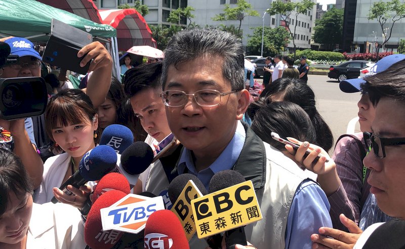 勞動部：長榮勞資有共識 最快明簽訂團體協約
