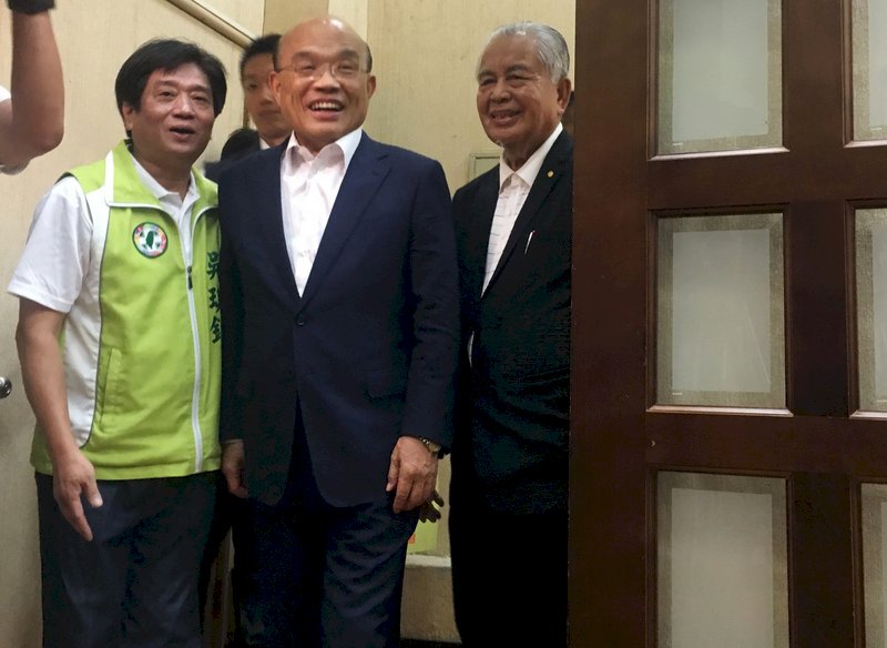與韓國瑜隔空再交戰 蘇揆：地方首長不要為自己的事到處亂跑