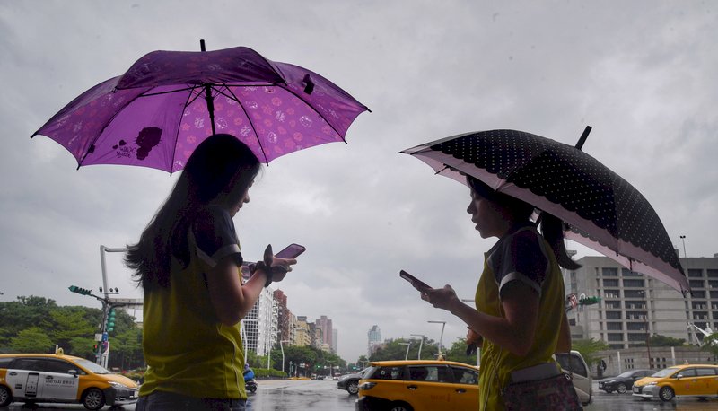 今晚低溫下探14度 未來一周春寒、春雨交替