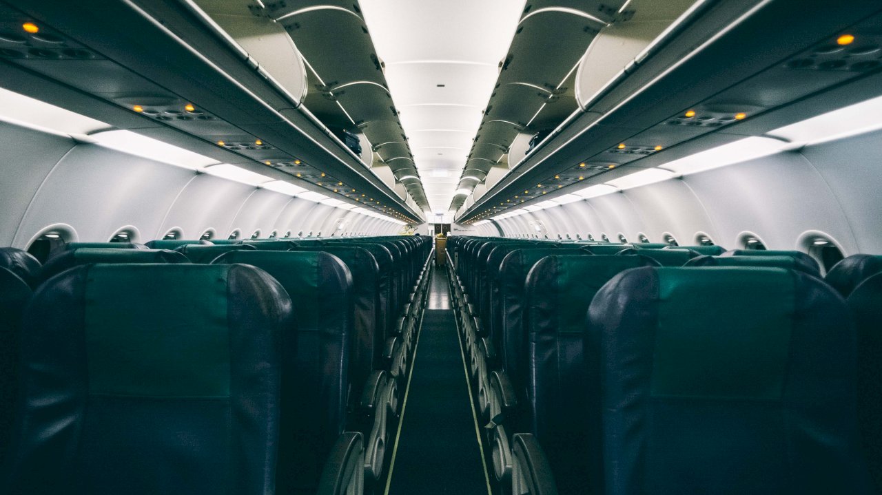 搭機熟睡沒人理 加航乘客醒來獨守空機