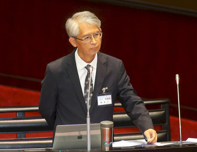 曾面試指導學生未利益迴避？ 謝銘洋：有事先揭露沒瑕疵