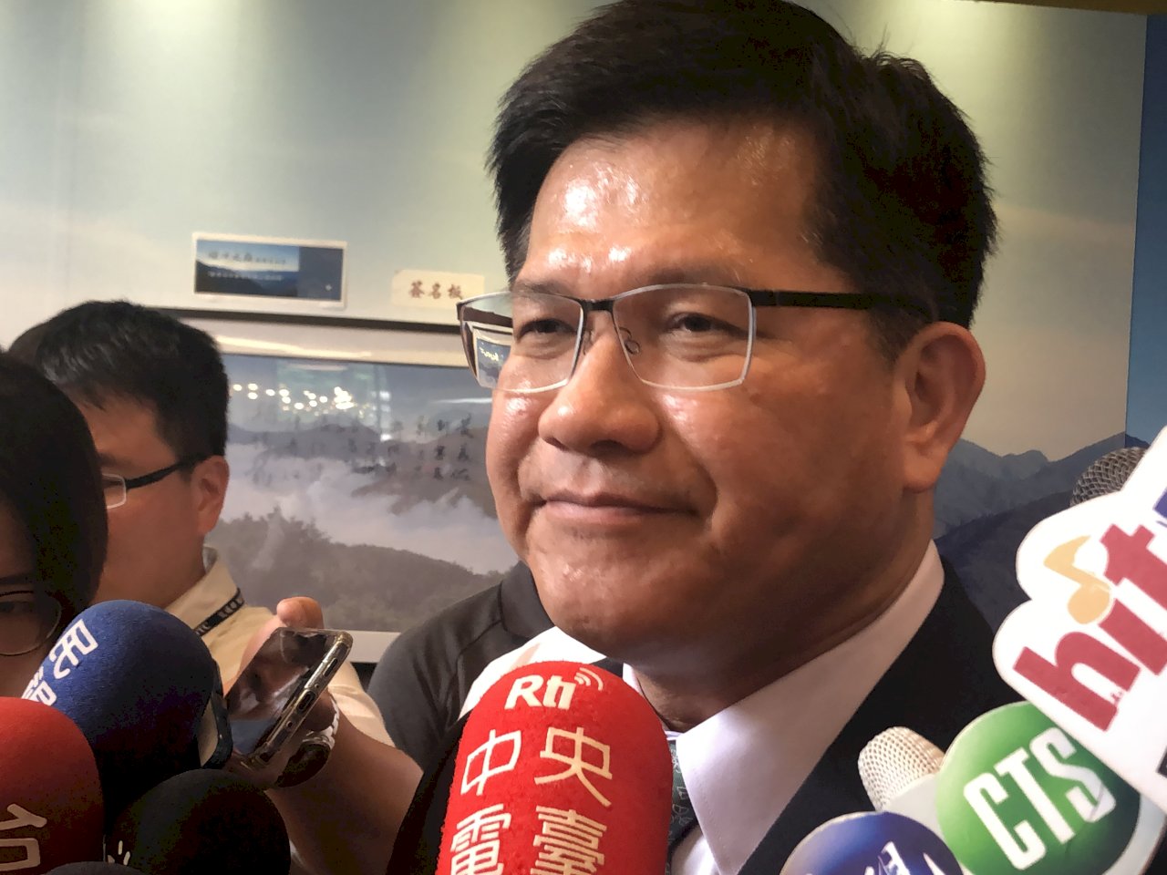 長榮團協持續 交部籲擱置爭議、讓罷工及早落幕