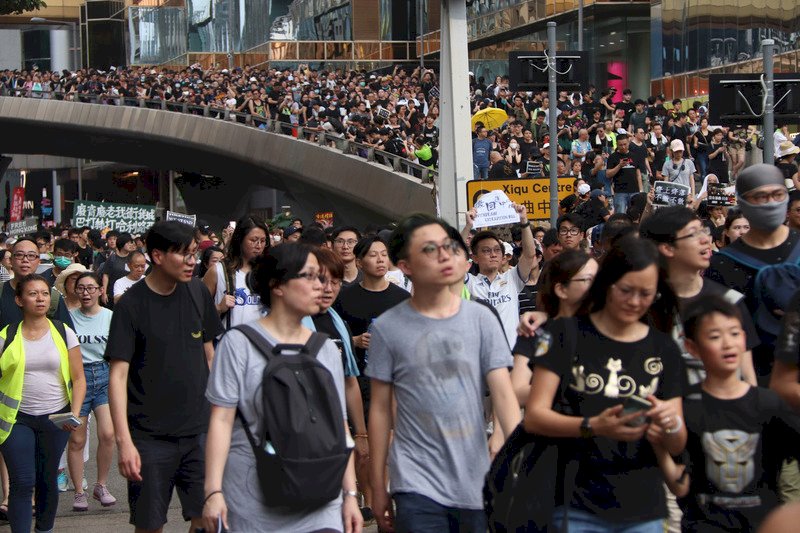 不只是宣傳！中共惡魔化「反送中」，究竟有多少人信了？