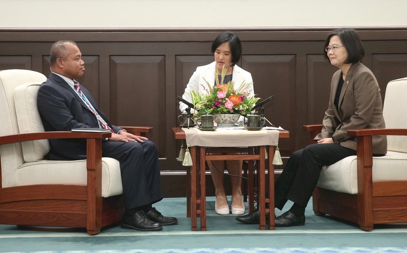 直飛航班增 蔡總統：越來越多台灣人赴帛琉旅遊