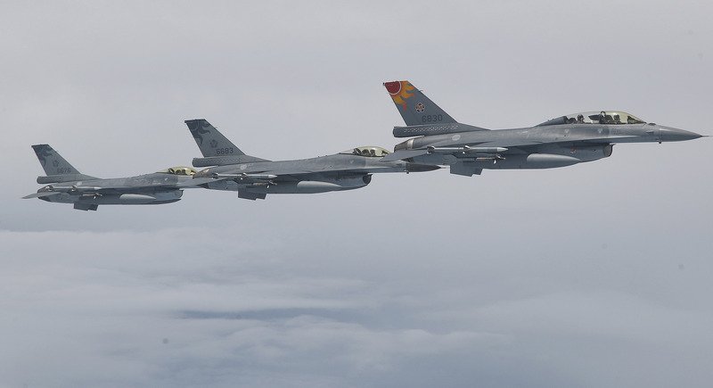 美售台F-16戰機將送國會審查 國防部：靜待美方通知
