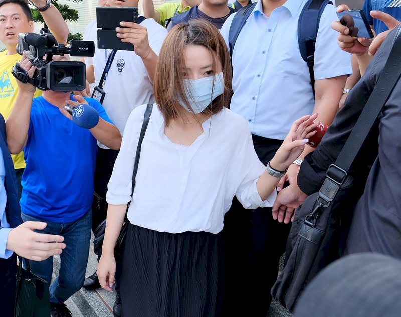 長榮前空姐揚言餐食加料案  美國運輸部關切
