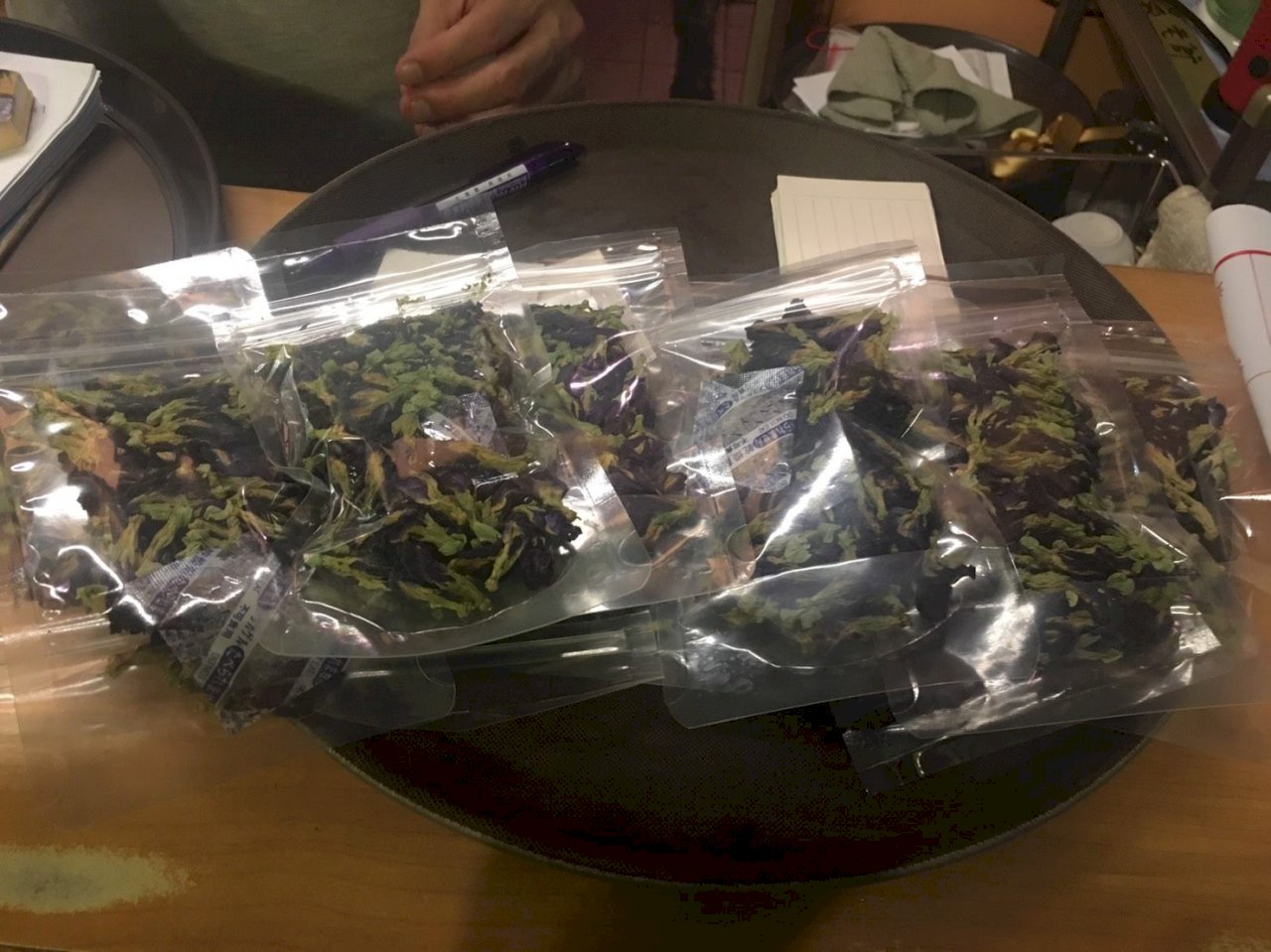 北市府5月抽10件蝶豆花產品 不合格率達6成