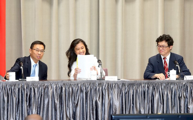 政院拍板中高齡就業專法 盼提升銀髮勞參率