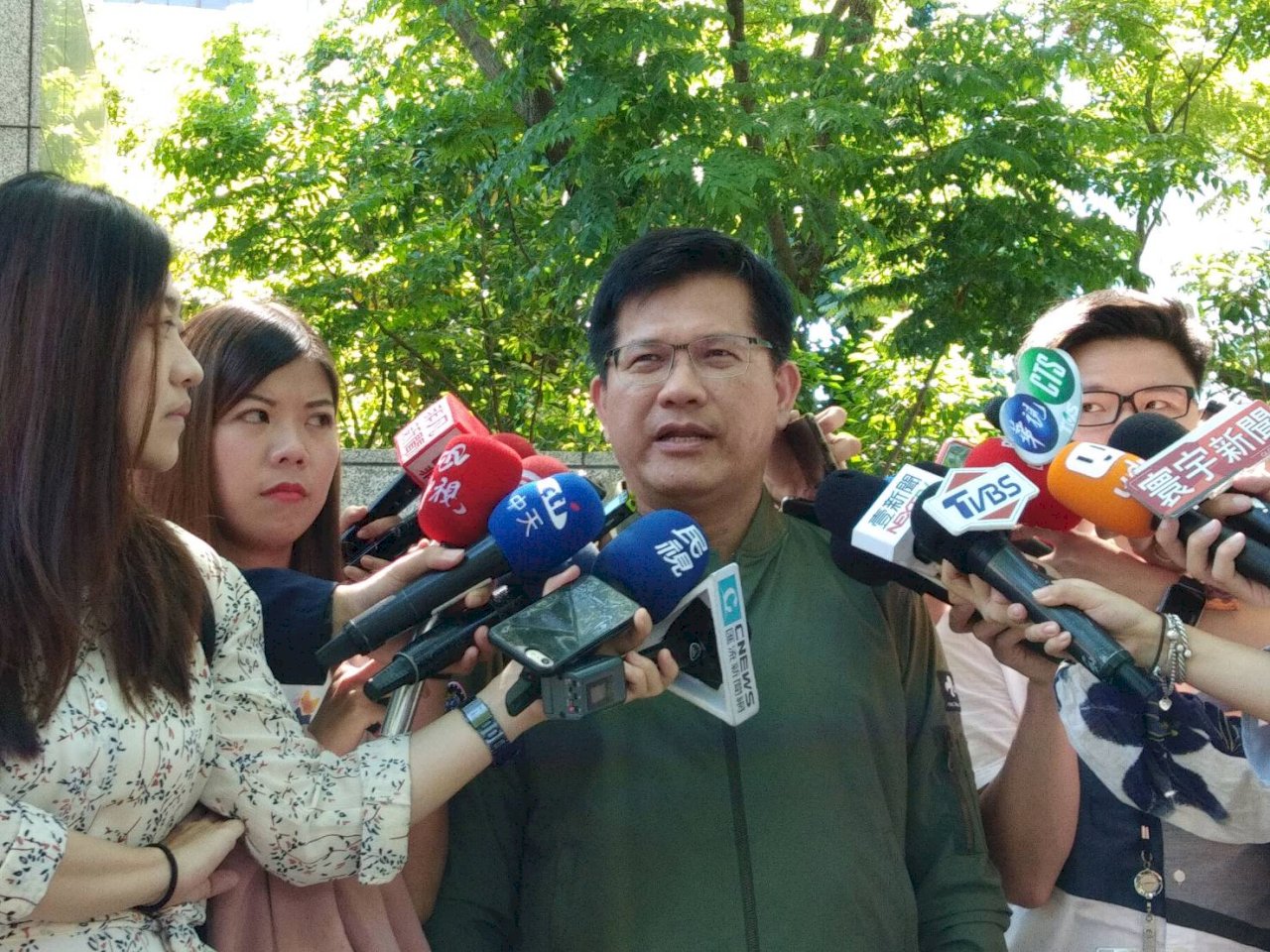 馬英九任內2次專機資料消失 林佳龍：非常驚訝