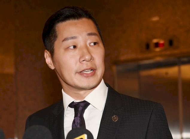 林昶佐為路線紛爭退出時力 洪慈庸不跟進