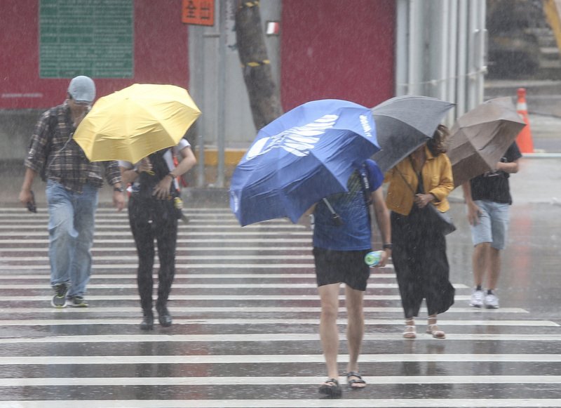 中颱利奇馬挾豐沛雨量 水利署發水庫警戒