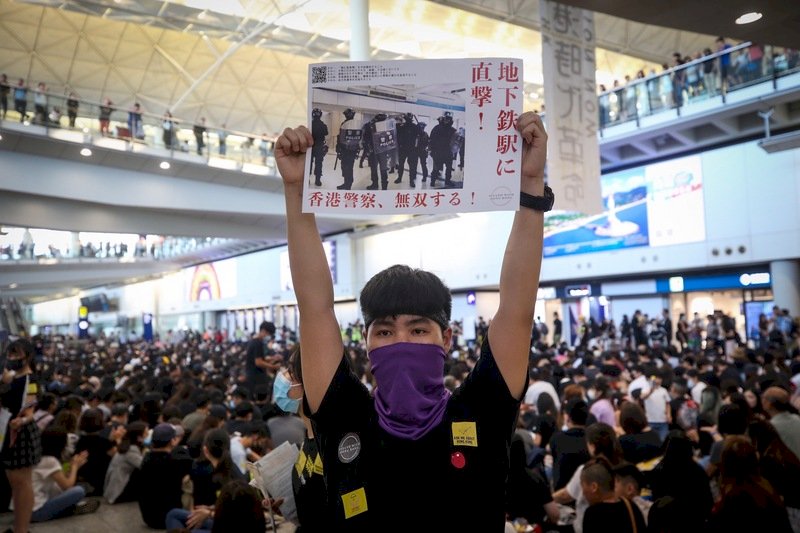 港人爭民主 加拿大主流媒體力挺