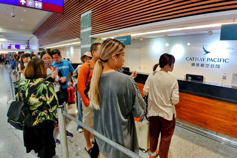 香港機場流量管制 桃機估午後航班恢復正常
