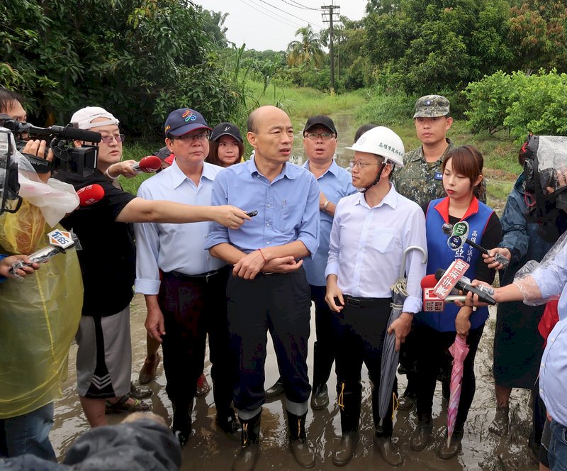 豪雨釀災中午才上班挨轟 韓國瑜：也該看我幾點下班