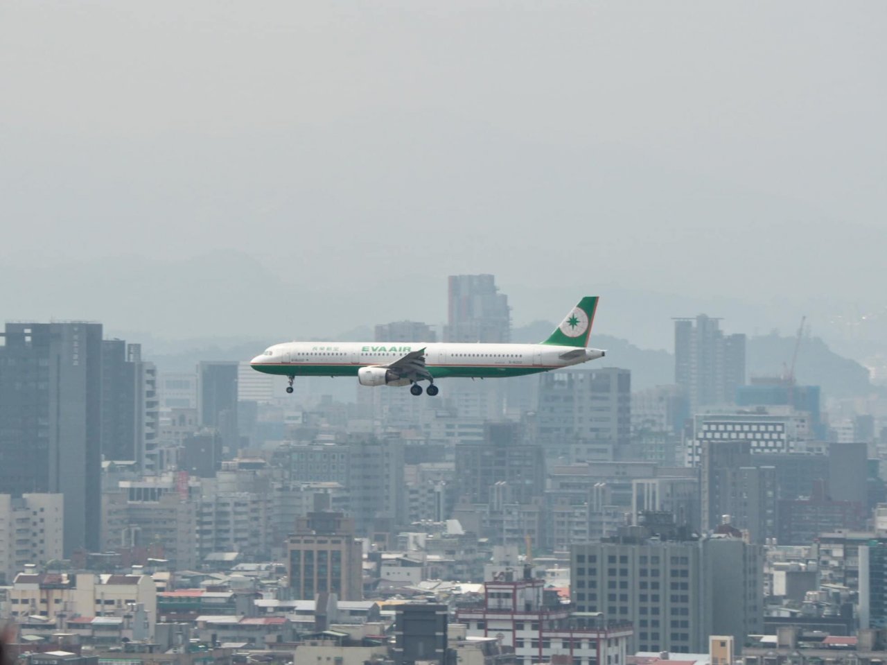 歐洲27國旅遊警示提升 長榮16日起航班異動