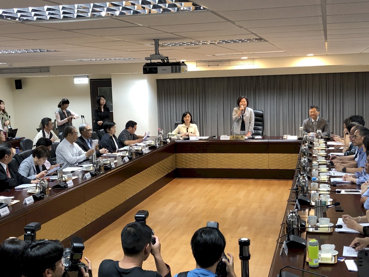 基本工資大戰開打 許銘春承諾不會淪為喊價
