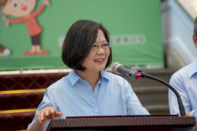 韓國瑜遭爆打麻將 總統：應誠懇面對別牽拖