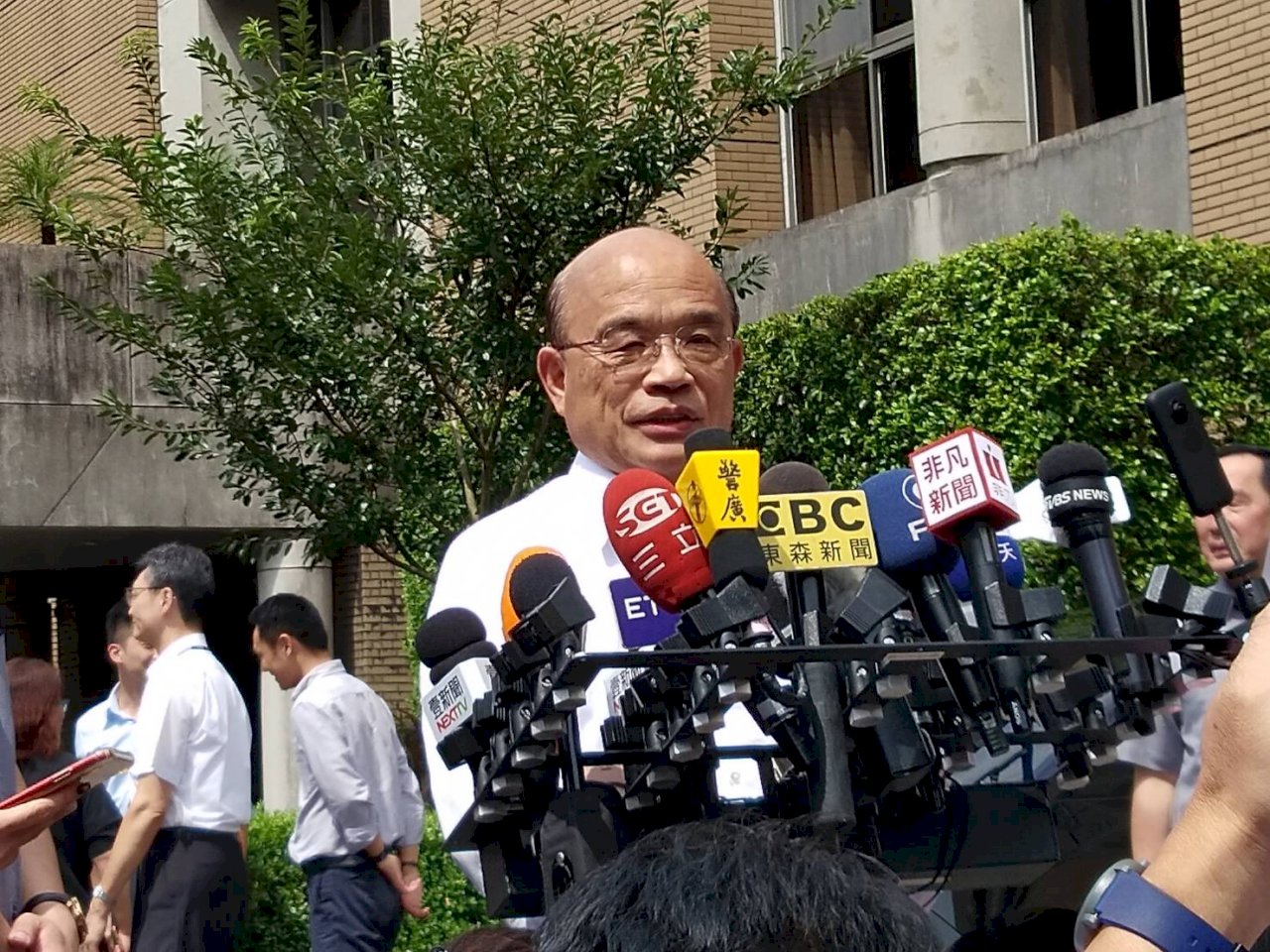 韓指被監控 蘇貞昌：國家機器很忙 沒時間搞他