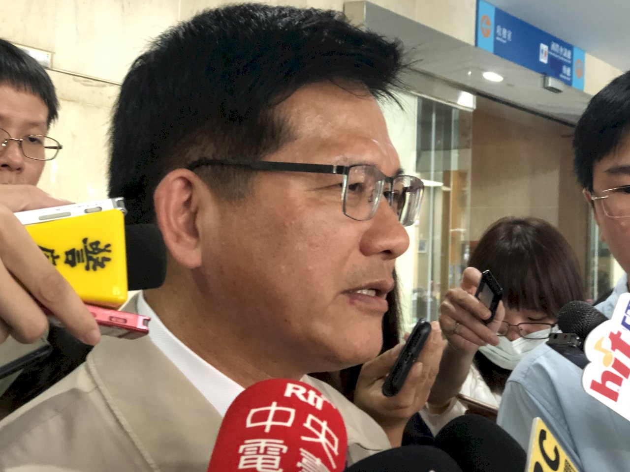 台、俄版石虎並列 林佳龍：關鍵時刻的政策決定
