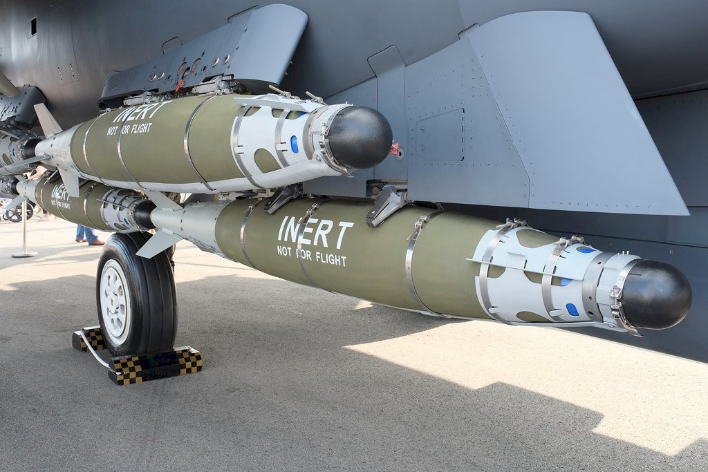 美不僅售台F-16V戰機 還配備精準空對地導引炸彈